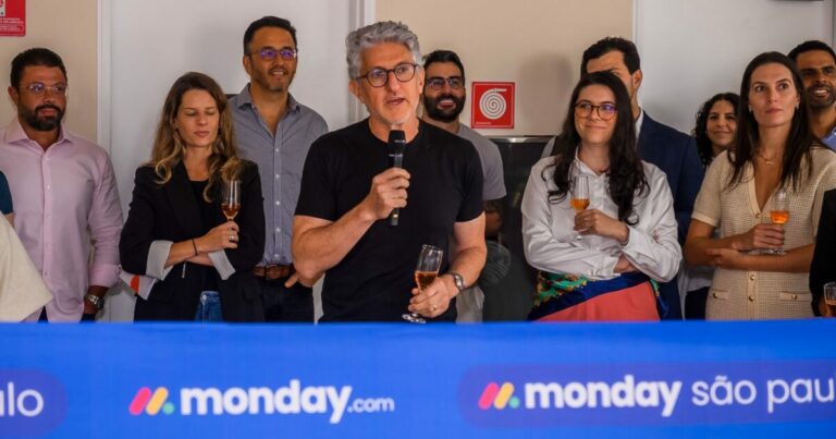 Maurício Prado, diretor-geral da monday.com para a América Latina. Imagem: Divulgação