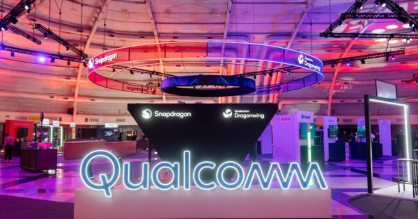 Painel do Qualcomm Innovation Summit Brazil 2026