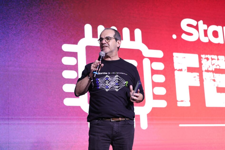 Cristiano Kruel, host do AI Festival 2026. Imagem: Divulgação/StartSe