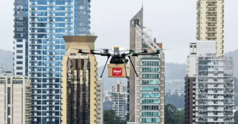 Imagem: divulgação Ifood, Speedbird, drones