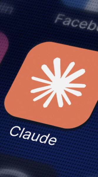Capa WebStorie claude 12
