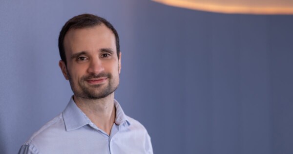 Itaú libera ia.i, assistente de IA no app, para 300 mil clientes
