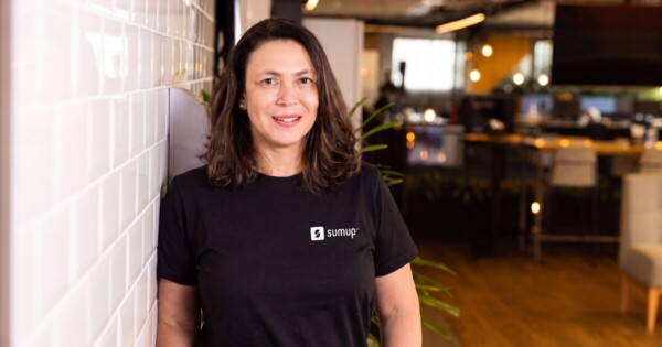 Mariana Lazaro assume oficialmente como CEO da SumUp no Brasil após atuar como CFO para Brasil e Américas e, mais recentemente, como CEO interina da operação. (SumUp, Mariana Lazaro)