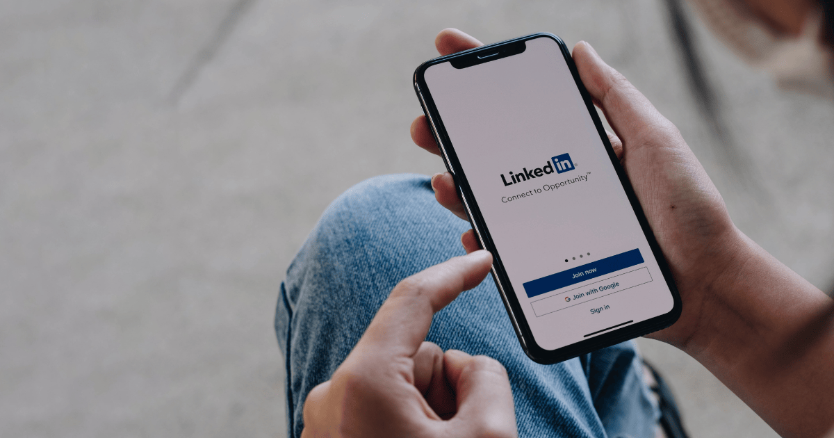 IA amplia desafio de diferenciar conteúdo de CEOs no LinkedIn